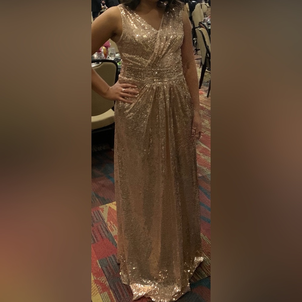 Sequined V-Neck Prom Dress in Rose Gold